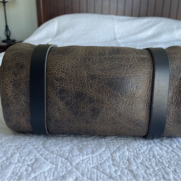 GFG Charcoal Bison Small Jane Crossbody Barrel Bag - Picture 4 of 6